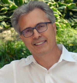 Photo of Dr. Leslie Atkinson